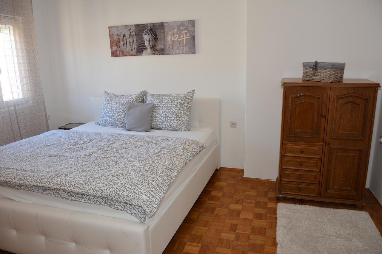 Taris Apartment Senj  Bagian luar foto